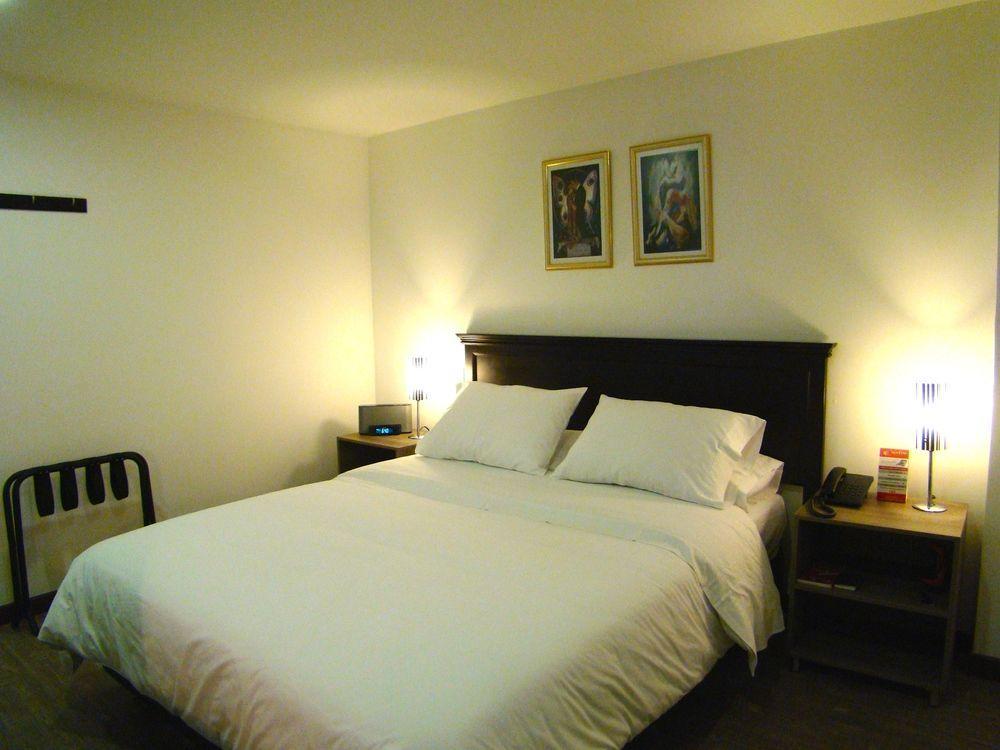 Matisse Hotel Bogota Buitenkant foto