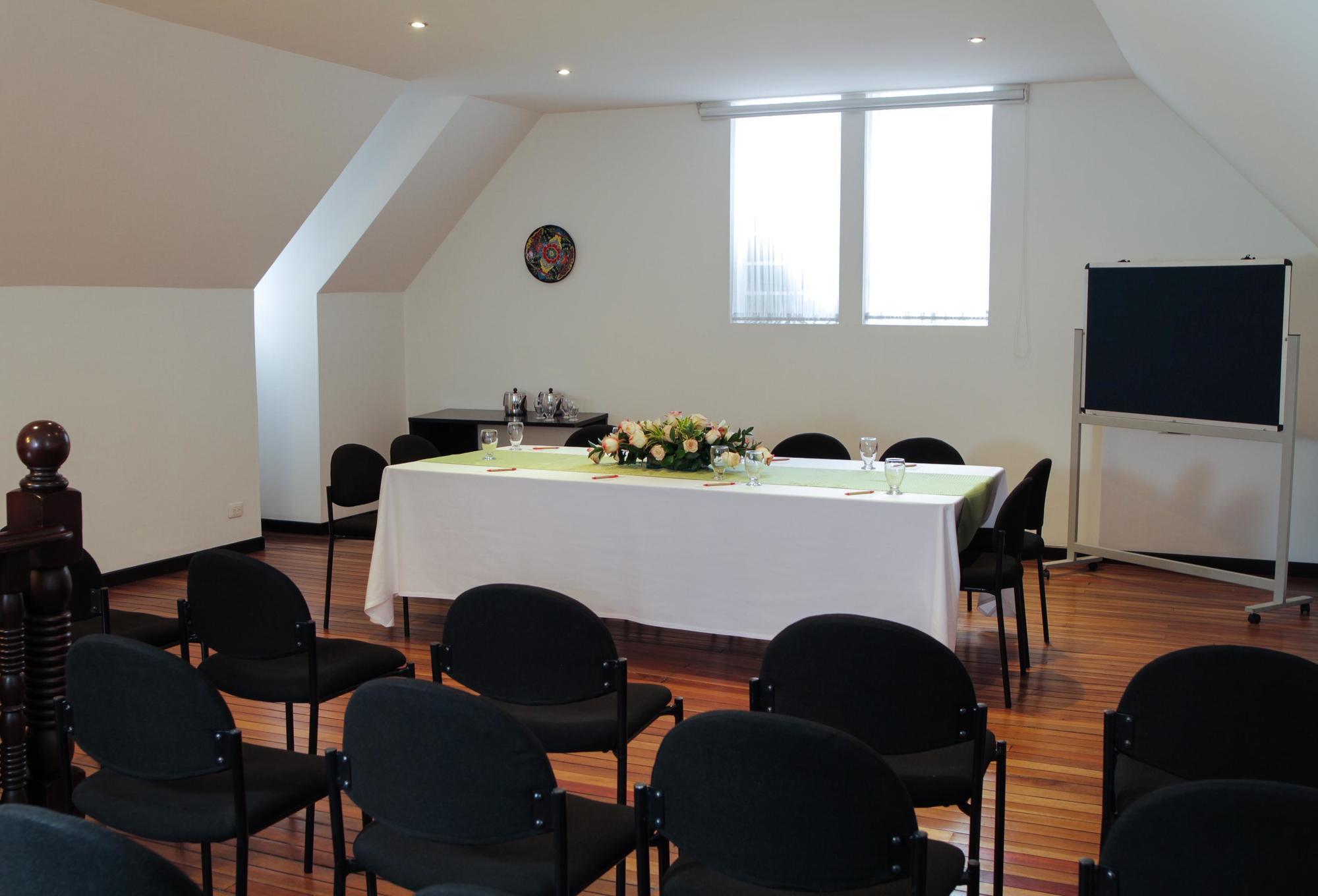 Matisse Hotel Bogota Buitenkant foto